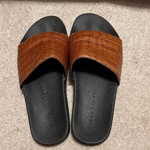 Freda Salvador Size 9 Brown Crocodile Pattern Slide Sandals